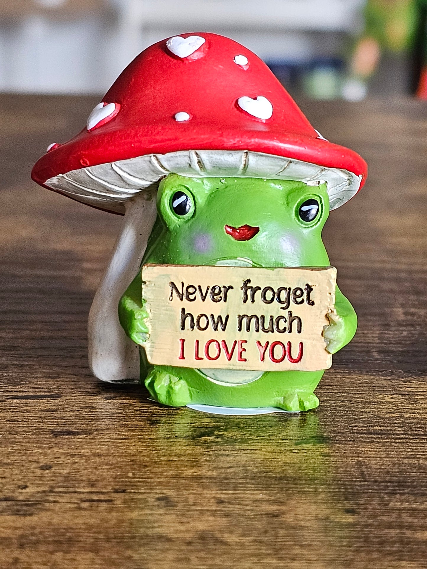 Mini Mushroom Frog